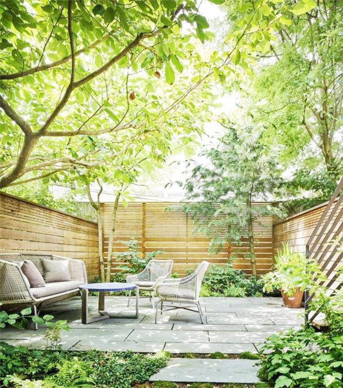 15平米别墅花园绿化设计效果图