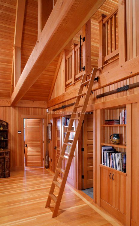 小户型空间阁楼楼梯实木装修设计效果图片
