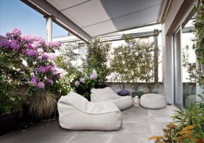 高层阳台花园装修效果图 2020懒人沙发图片