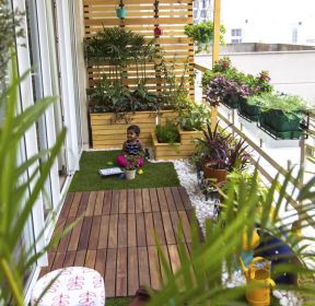 高层阳台花园防腐木花架装修效果图片-每日推荐