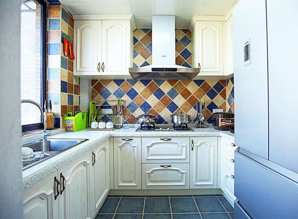 地中海家庭小厨房设计图片 