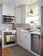 家庭小厨房壁纸装修效果设计图片2023