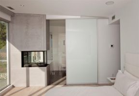 现代简约卧室浴室门图片2023