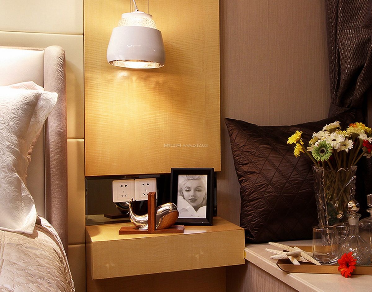 2022现代卧室最简单床头柜装修图片大全_装信通网效果图