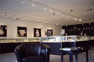 东莞珠宝店装修设计 珠宝店如何装修更吸引顾客