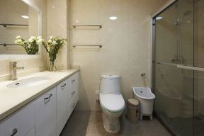 2023现代简洁卫生间浴室玻璃隔断设计效果图片
