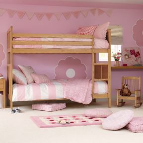 女生粉色小房间实木高低床装修