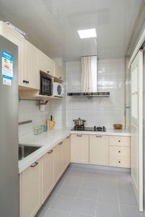 2023现代家庭厨房收纳柜装修效果图片