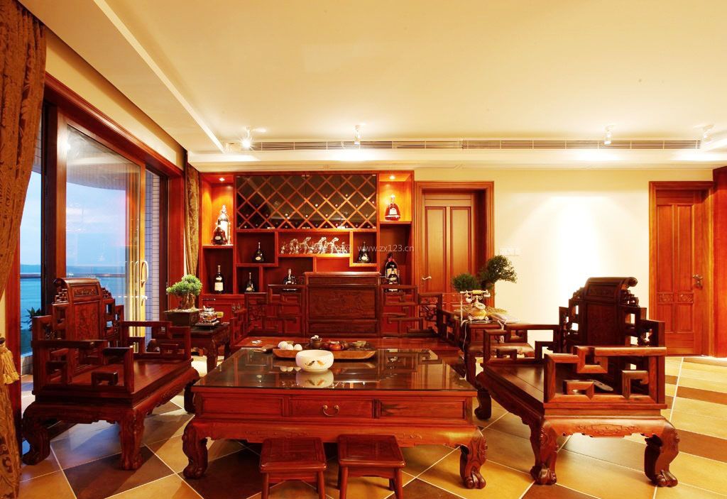 客厅中式复古风格红木装修图片
