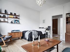 40平米单身公寓单人床装修图片