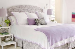 女生房间浅紫色床品装修设计效果图