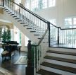 美式现代简约别墅楼梯扶手设计
