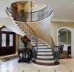 美式别墅室内楼梯扶手设计