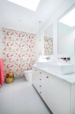2023家装粉色卫生间浴室柜图片欣赏