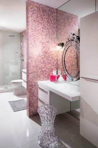 2023家装粉色卫生间装饰效果图片欣赏