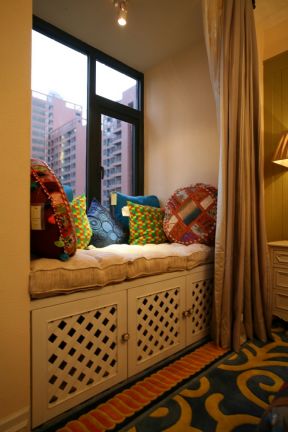 2023卧室飘窗垫装修设计效果图欣赏