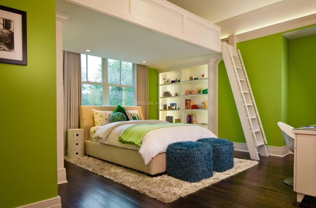 2023现代家庭装修卧室绿色墙面效果图
