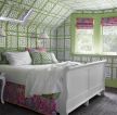 2023家居卧室时尚绿色壁纸设计装修图片