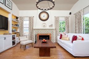 2023欧式风格家庭客厅壁炉图片欣赏