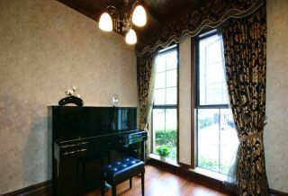 2023中式风格钢琴房间窗户装修图片