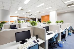 办公室装修设计如何减少压迫感?