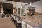 2023别墅内部餐厅厨房一体造型装修设计效果