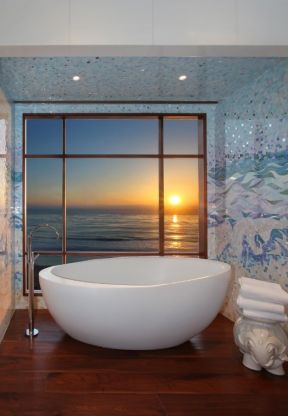2023海景房浴室简约圆形浴缸图片
