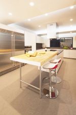 2023年家装一体式厨房吧台装修设计