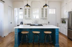 2023清新明亮简洁厨房橱柜颜色装修图