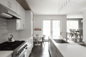2023纯现代风格清新明亮简洁厨房装修图