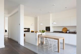 2023清新明亮简洁厨房室内家居装修图