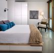 现代家庭室内白色床装潢设计效果图