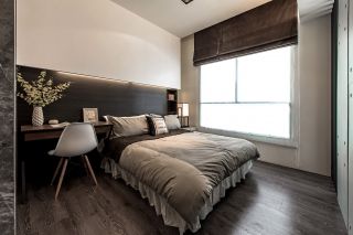 20平米卧室卷帘布置设计图片2023