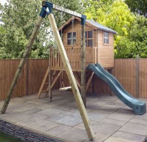 小别墅庭院儿童滑梯图片-每日推荐