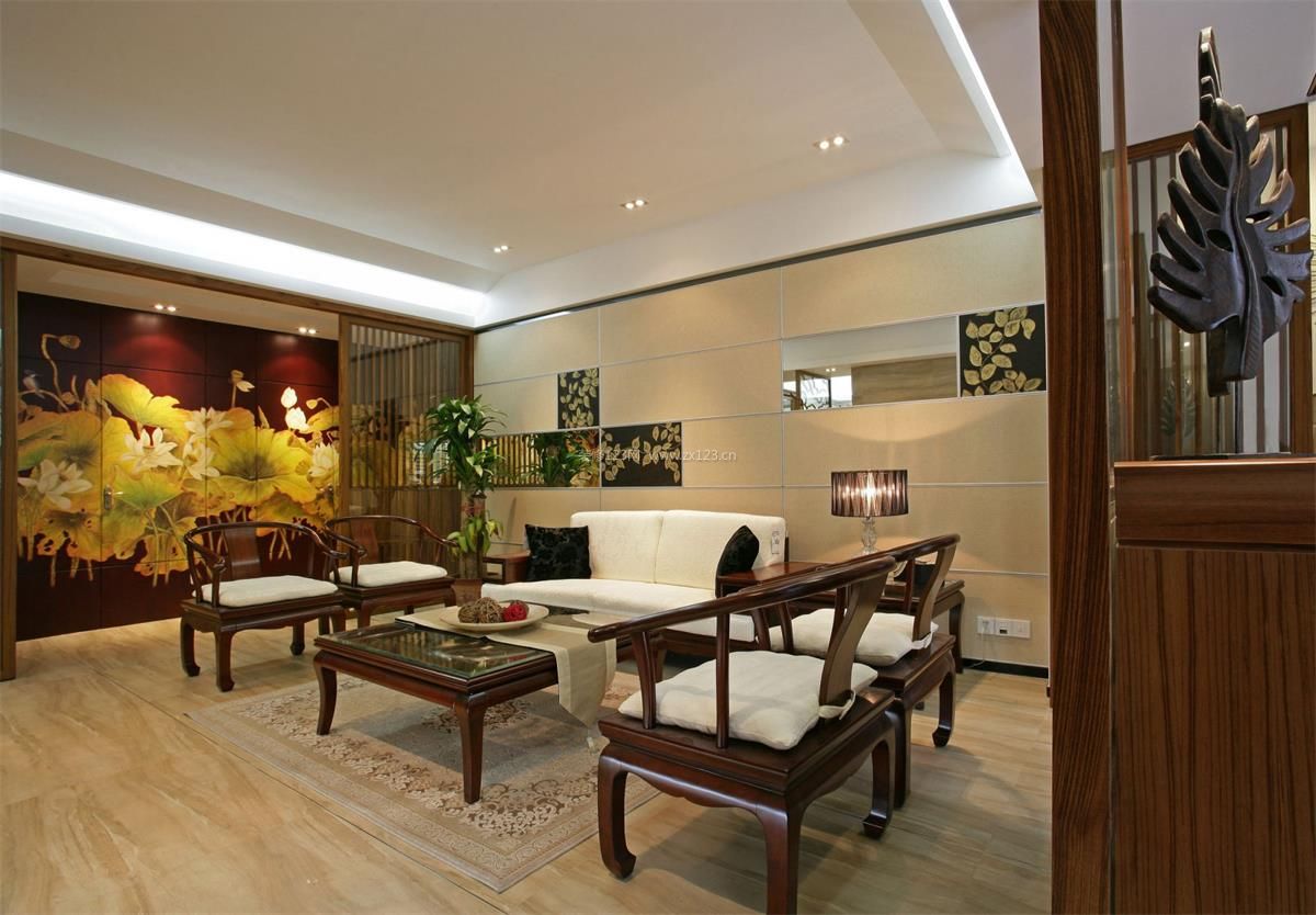 现代中式客厅中高档沙发图片