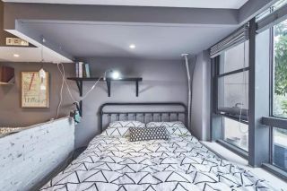 loft样板房单人床装修效果图片