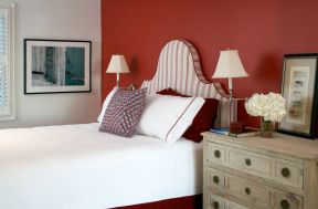 2023现代卧室红色背景图片