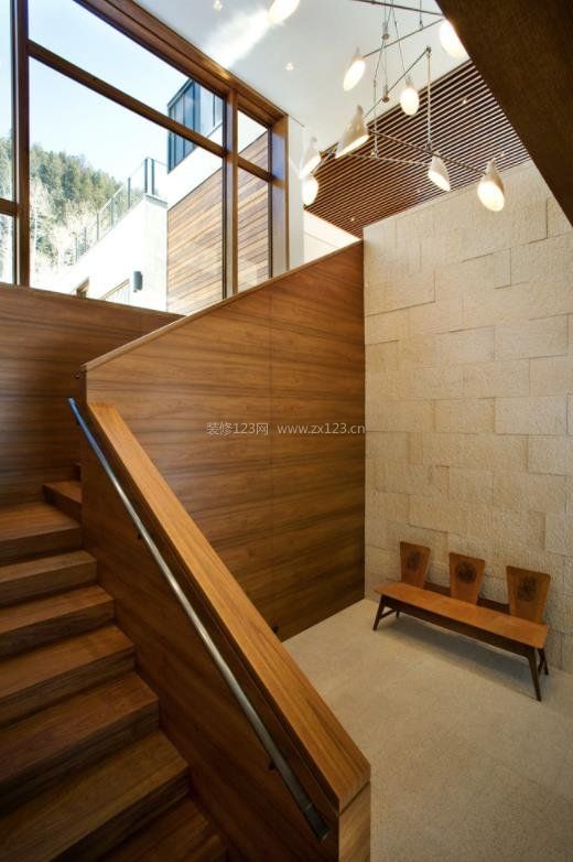 2023木结构楼梯室内装饰设计
