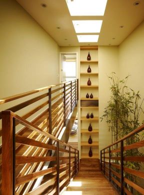 2023别墅家装木结构楼梯设计