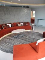 简约公寓客厅半圆形沙发颜色搭配效果图