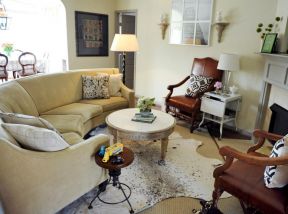  美式小户型客厅装修半圆形沙发图片