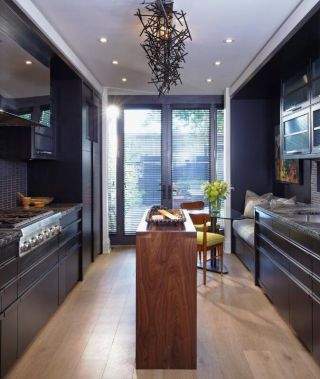 厨房3米橱柜暗色调设计图