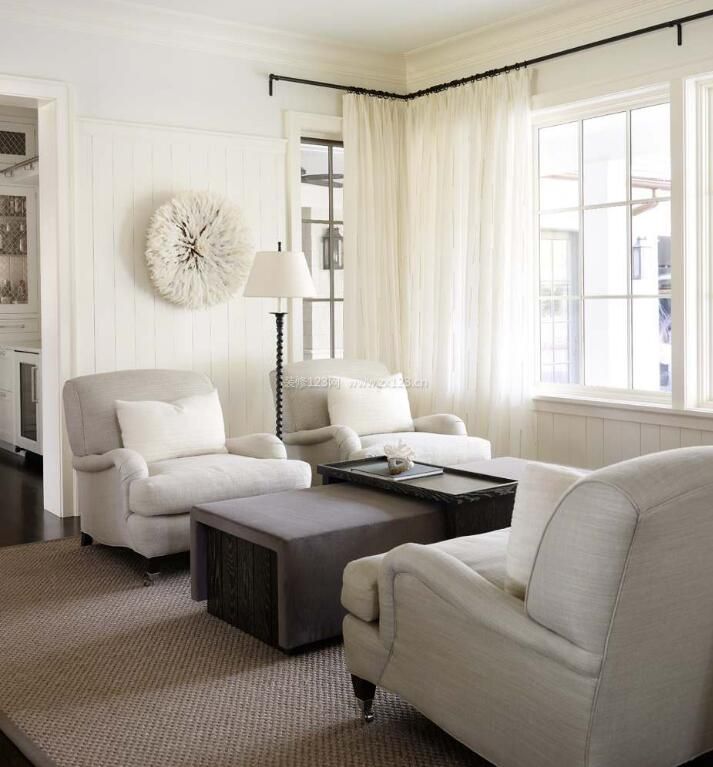 白色欧式家具单身沙发摆放图片