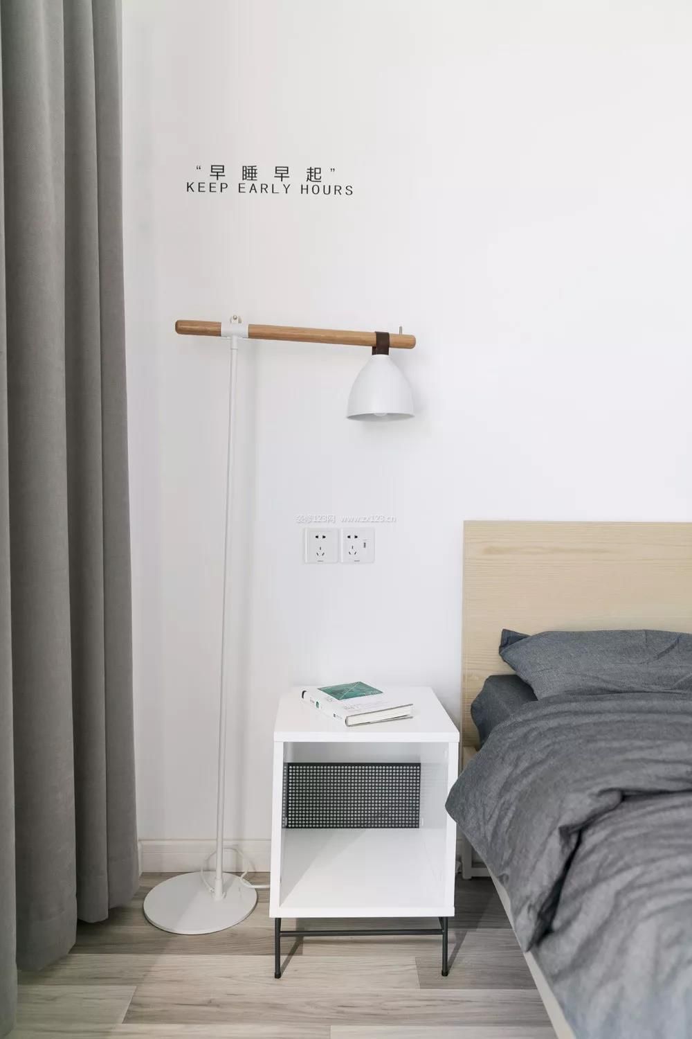 100平米家居卧室床头柜设计图