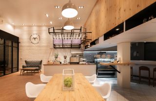 现代原木风格咖啡厅装修案例