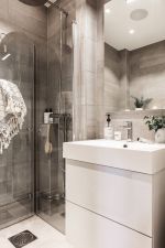 2023公寓卫生间玻璃淋浴房设计装修效果图