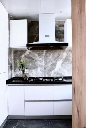 2023北欧厨房黑色大理石灶台装修效果图片