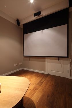 2020小型家庭影院投影电视墙装修效果图