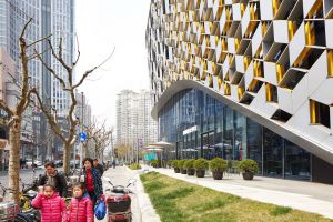 弧形商业空间设计揭开面纱：上海189弄购物中心