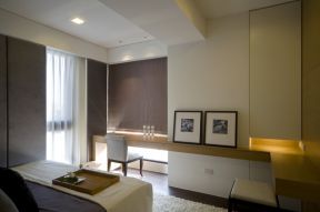 2023现代家庭主卧室白色窗帘设计装修效果图片